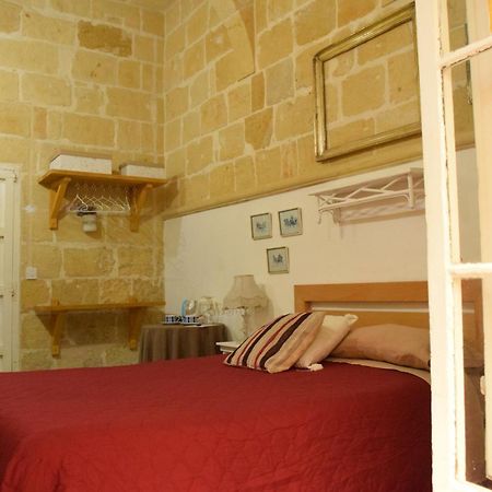 Maria Townhouse Heart Of Victoria B&B Екстер'єр фото