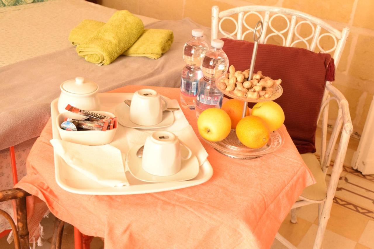 Maria Townhouse Heart Of Victoria B&B Екстер'єр фото