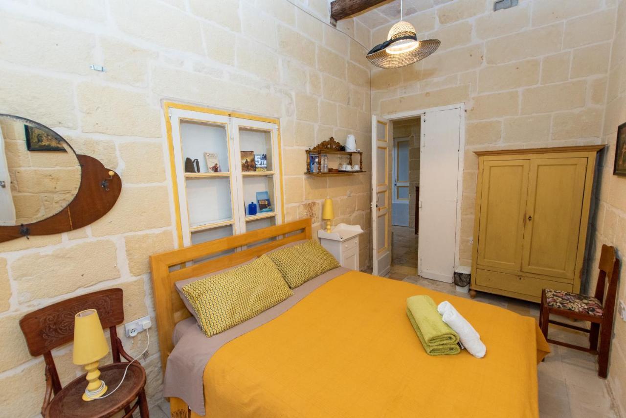 Maria Townhouse Heart Of Victoria B&B Екстер'єр фото