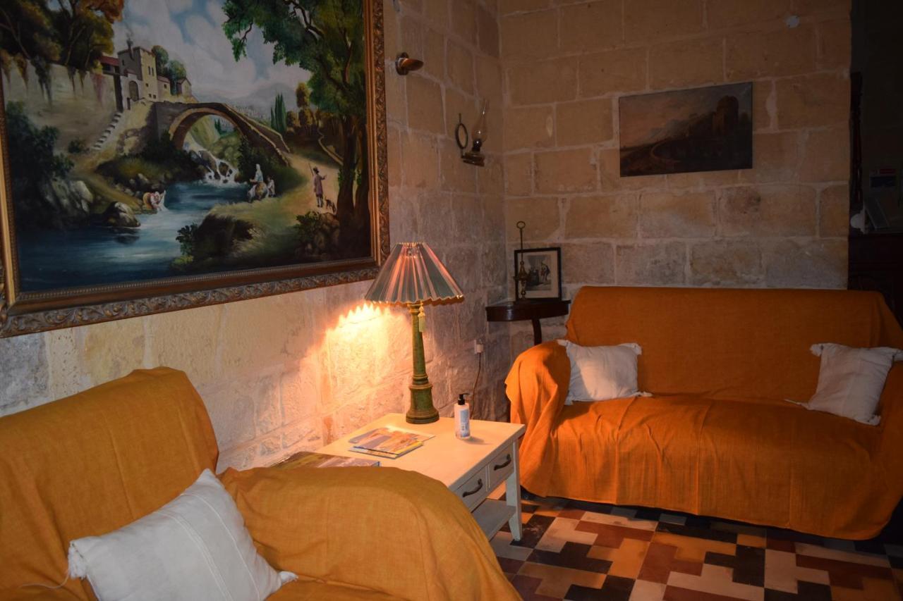 Maria Townhouse Heart Of Victoria B&B Екстер'єр фото
