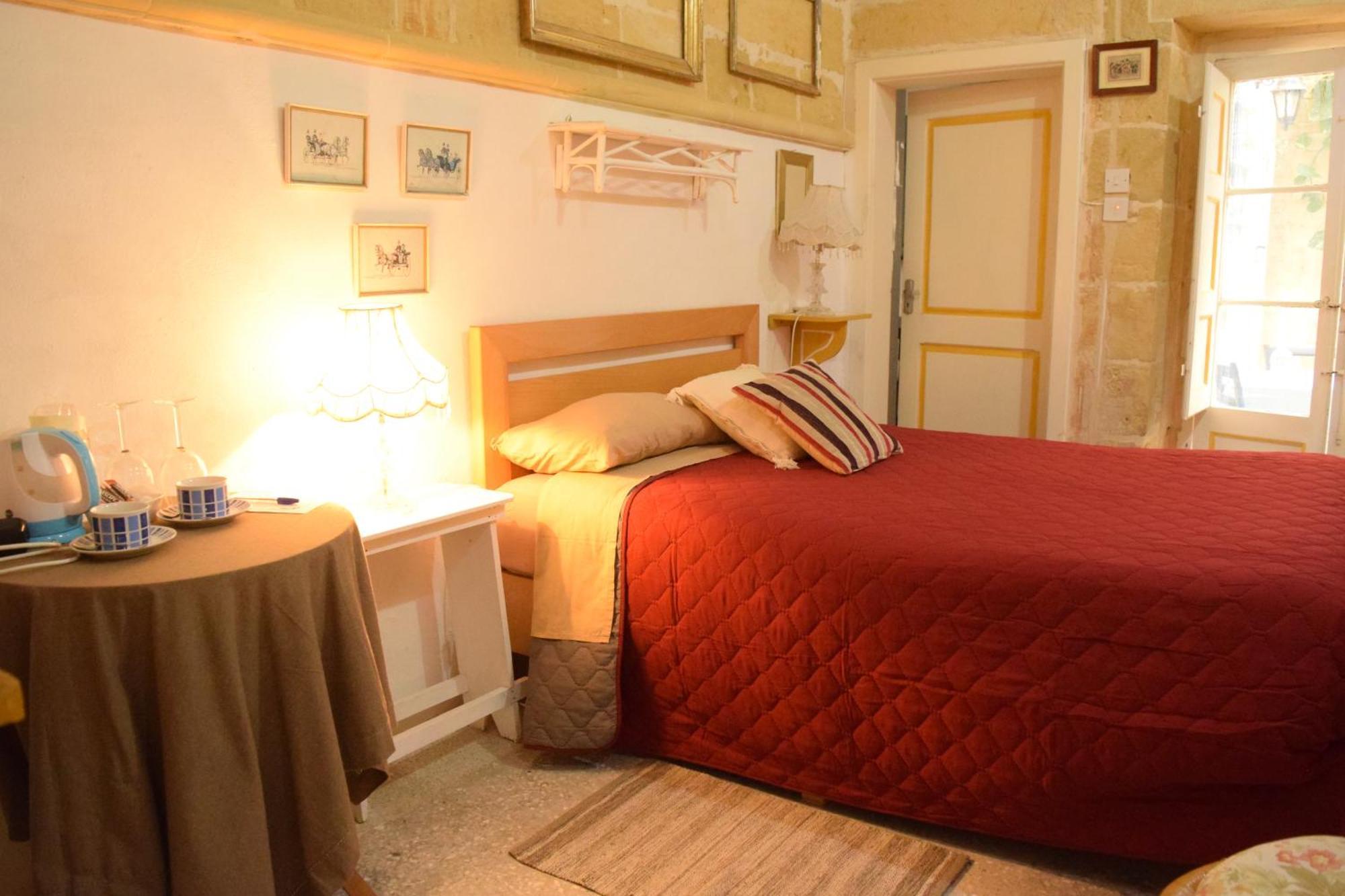 Maria Townhouse Heart Of Victoria B&B Екстер'єр фото