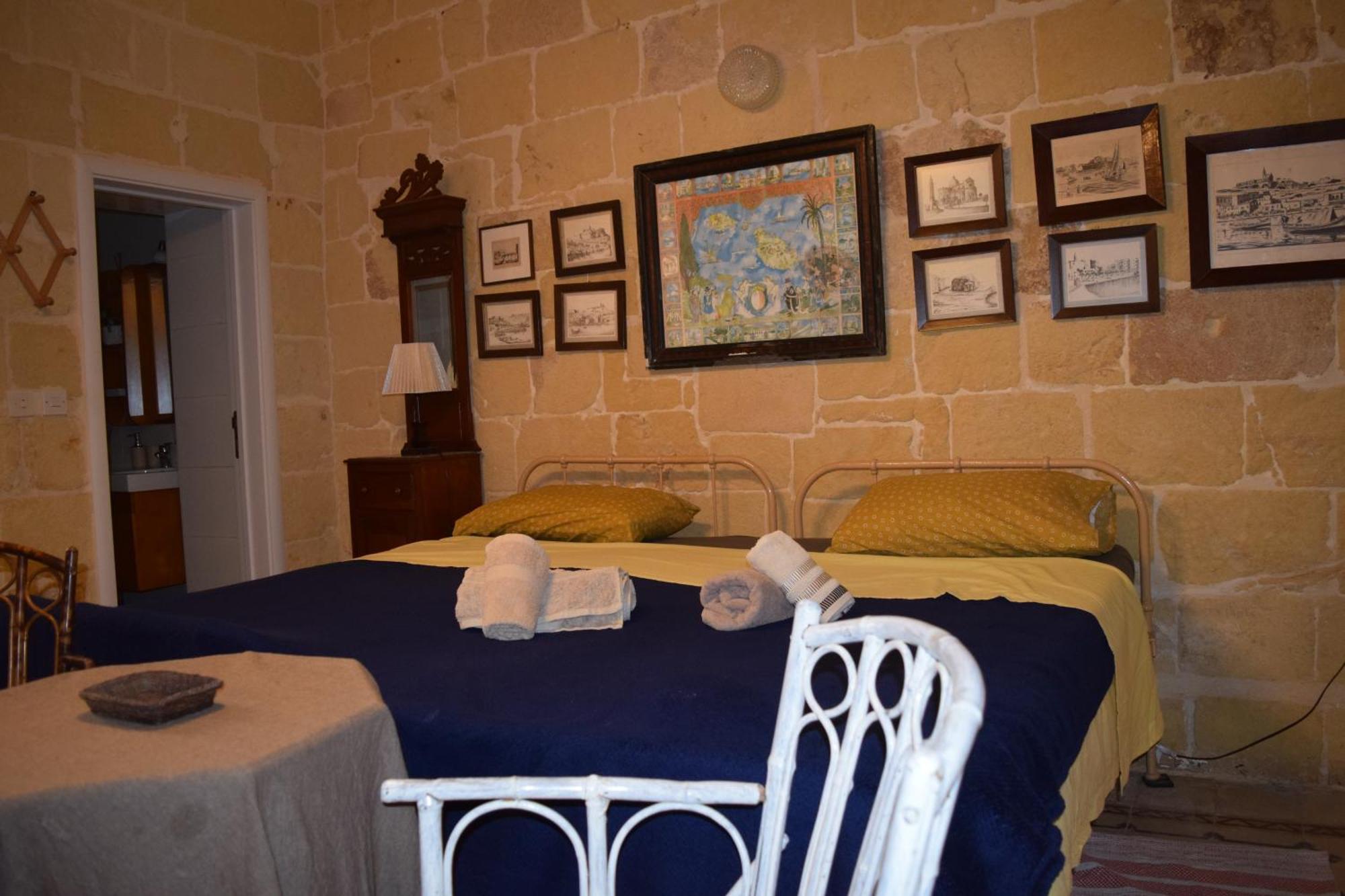Maria Townhouse Heart Of Victoria B&B Екстер'єр фото